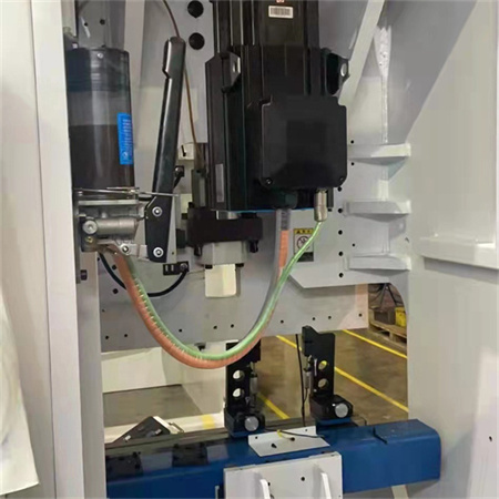 2019 מכונת כיפוף מתכת CNC הידראולית בשימוש בלם הידראולי