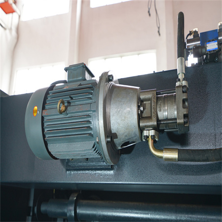 מכונת כיפוף הידראולית cnc / בלם לחץ באיכות גבוהה לחיתוך גס שטוח