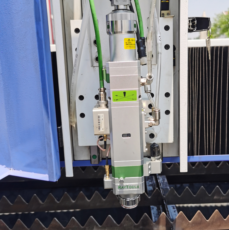 8mm 10mm Carbon Steel Laser Cutter 1530 4020 Cnc Fiber Laser Cutting Machine חותך לייזר פלדת פחמן 8 מ"מ 10 מ"מ 1530 4020 מכונת חיתוך סיבי לייזר Cnc